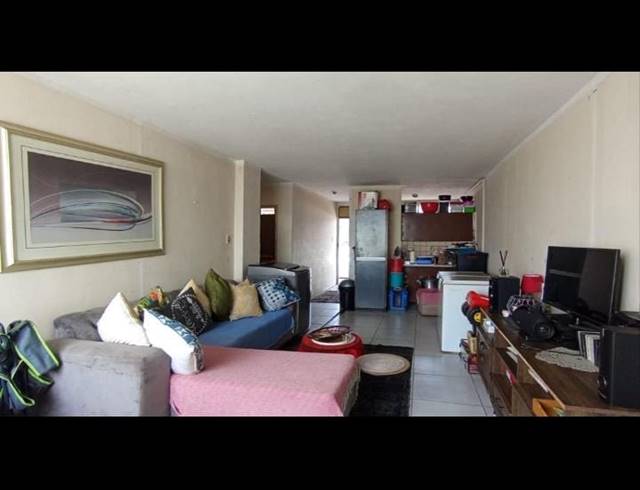 2 BEDROOM APARTMENT FOR SALE IN PRETORIA WEST